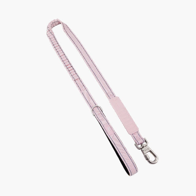 Bungee dog leash from the 7AM Club Limited Edition in Sakura (light soft pink)