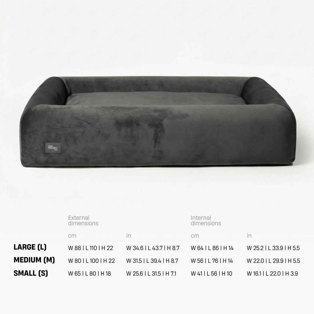 Bed size chart in centimetres, width by length by height. Large: external 88 by 110 by 22, internal 64 by 86 by 14. Medium: external 80 by 100 by 22, internal 56 by 76 by 14. Small: external 65 by 80 by 18, internal 41 by 56 by 10.